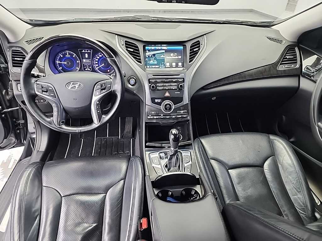 HYUNDAI Grandeur - Vista 7