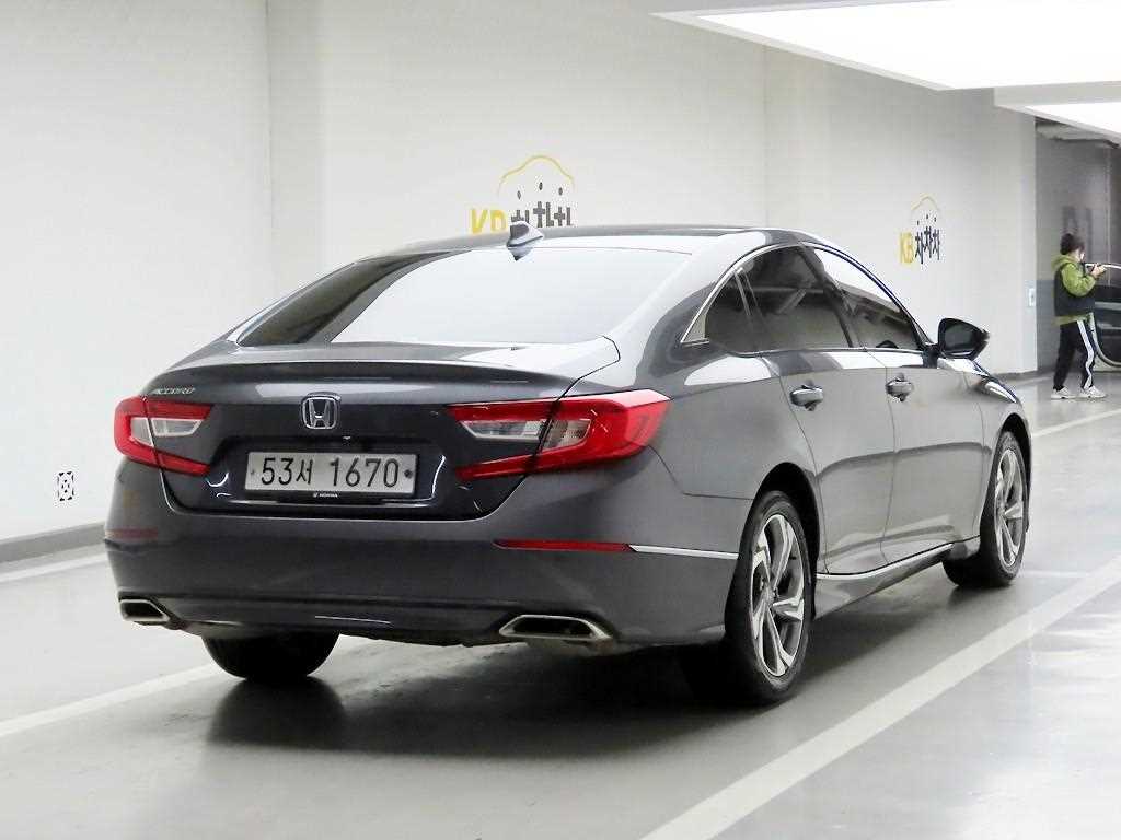 Honda Accord - Vista 4