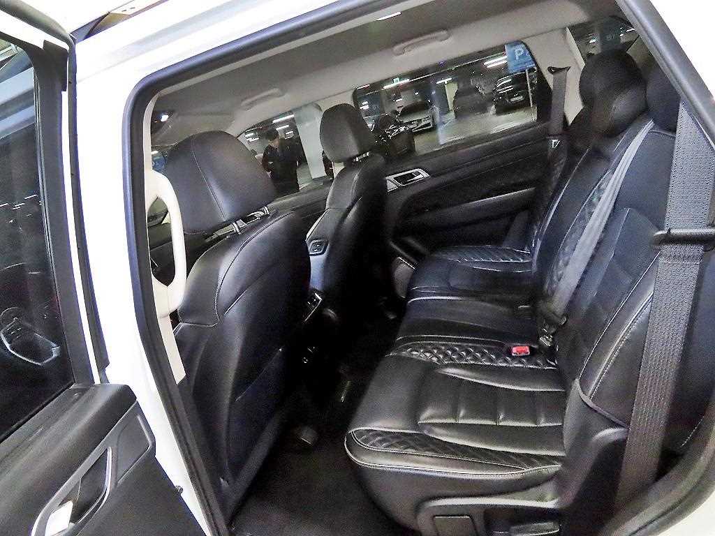 Ssangyong Rexton - Vista 7