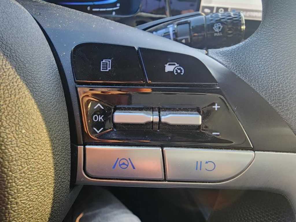 HYUNDAI Avante 2024 Blanco - Importación desde Corea - HF Imports Iquique - Foto 13