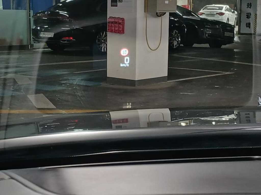 HYUNDAI Equus - Vista 12