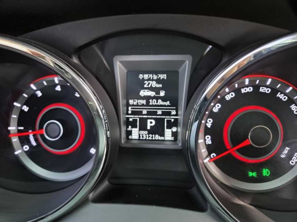 Ssangyong Tivoli - Vista 8