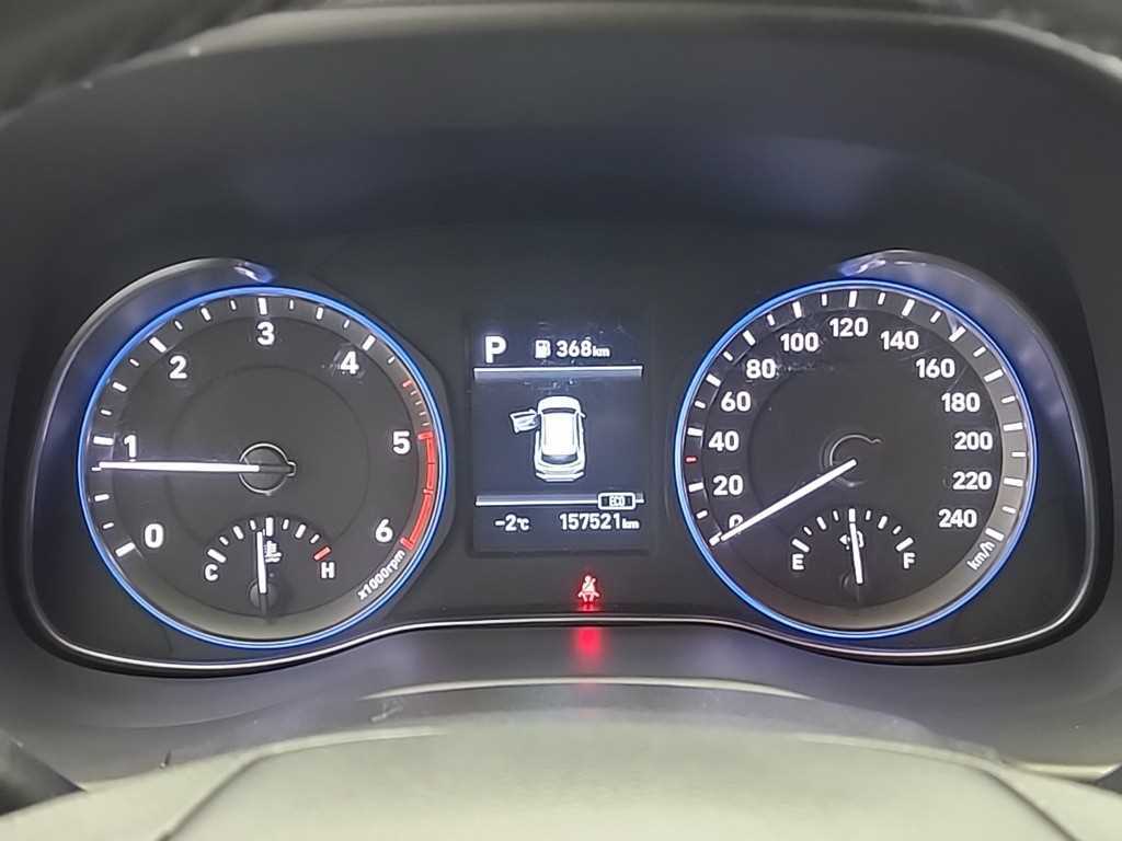 HYUNDAI Kona - Vista 6