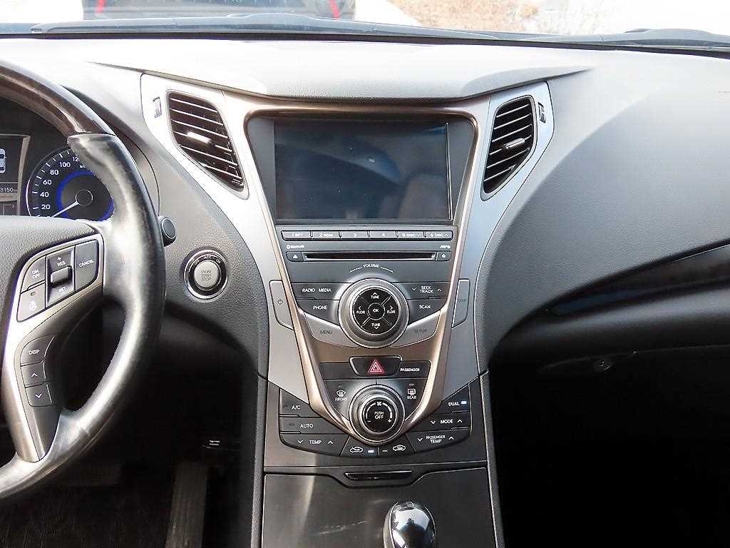 HYUNDAI Grandeur - Vista 10