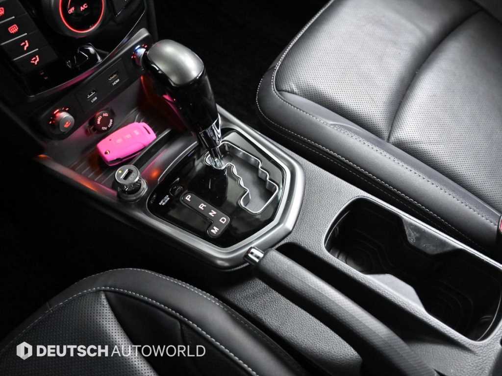 Ssangyong Tivoli - Vista 9