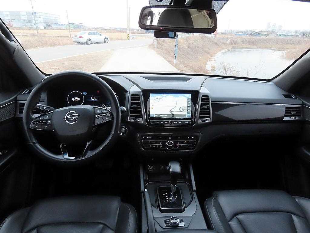 Ssangyong Rexton - Vista 10