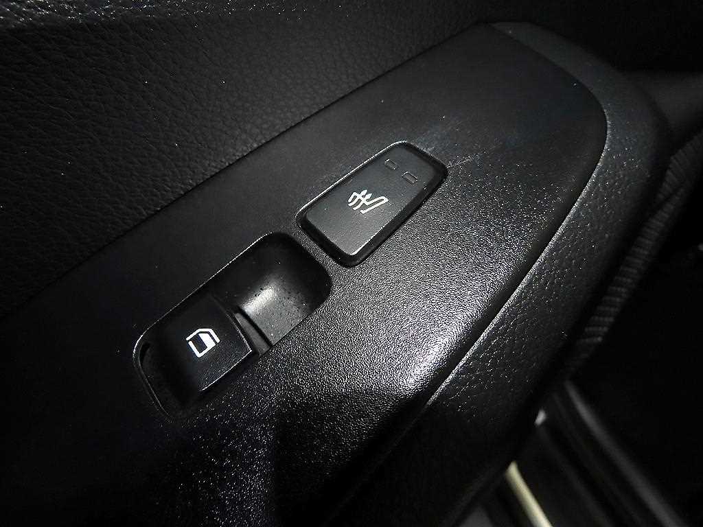 KIA Seltos 2022 Blanco - Importación desde Corea - HF Imports Iquique - Foto 15