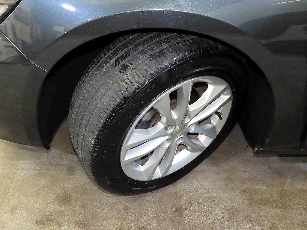 Chevrolet Malibu 2017 Gris - Importación desde Corea - HF Imports Iquique - Foto 19