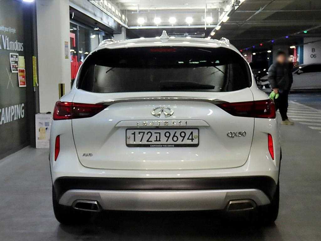 Infiniti QX - Vista 5