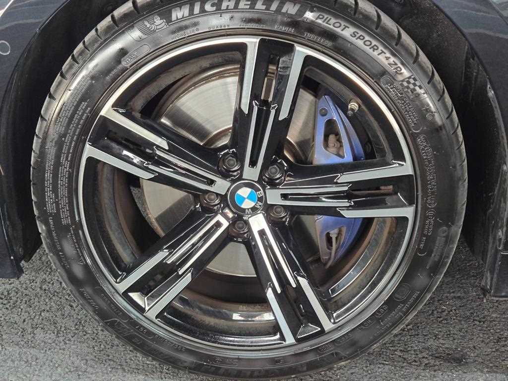 BMW 3 series 2023 Negro - Importación desde Corea - HF Imports Iquique - Foto 15