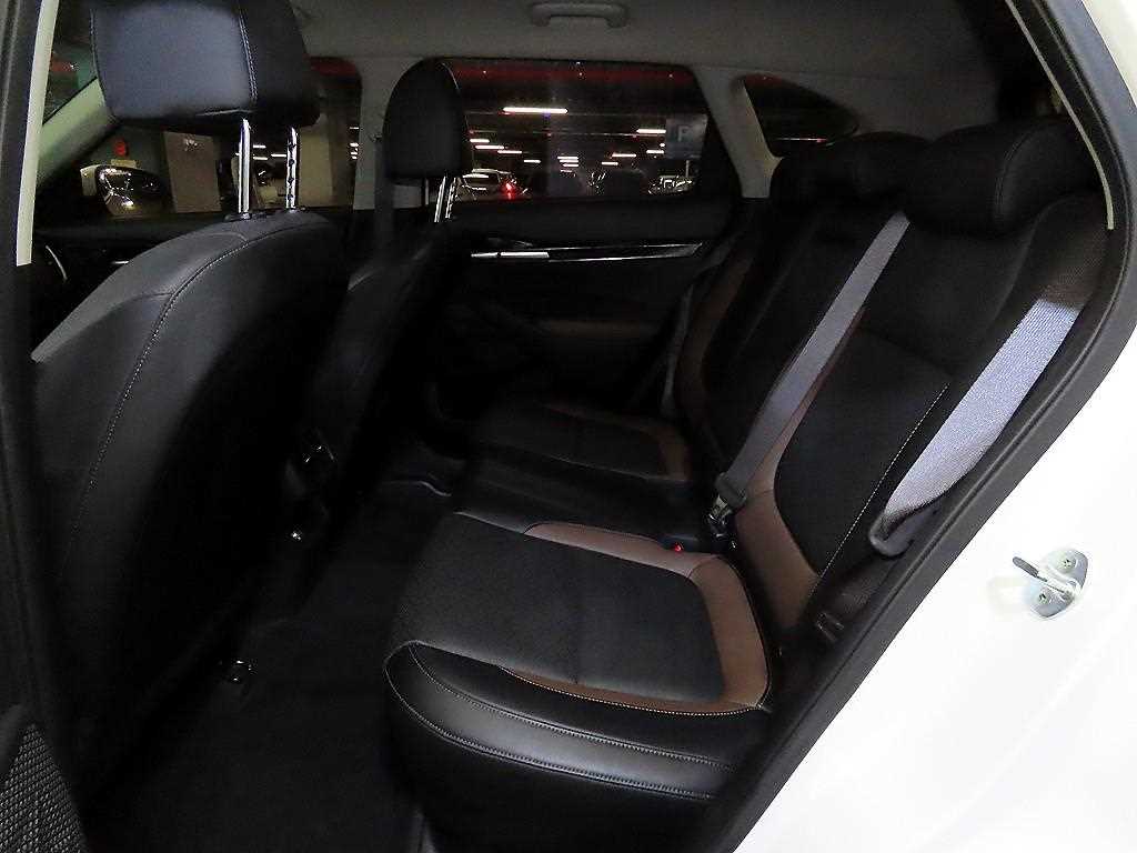 KIA Seltos - Vista 7