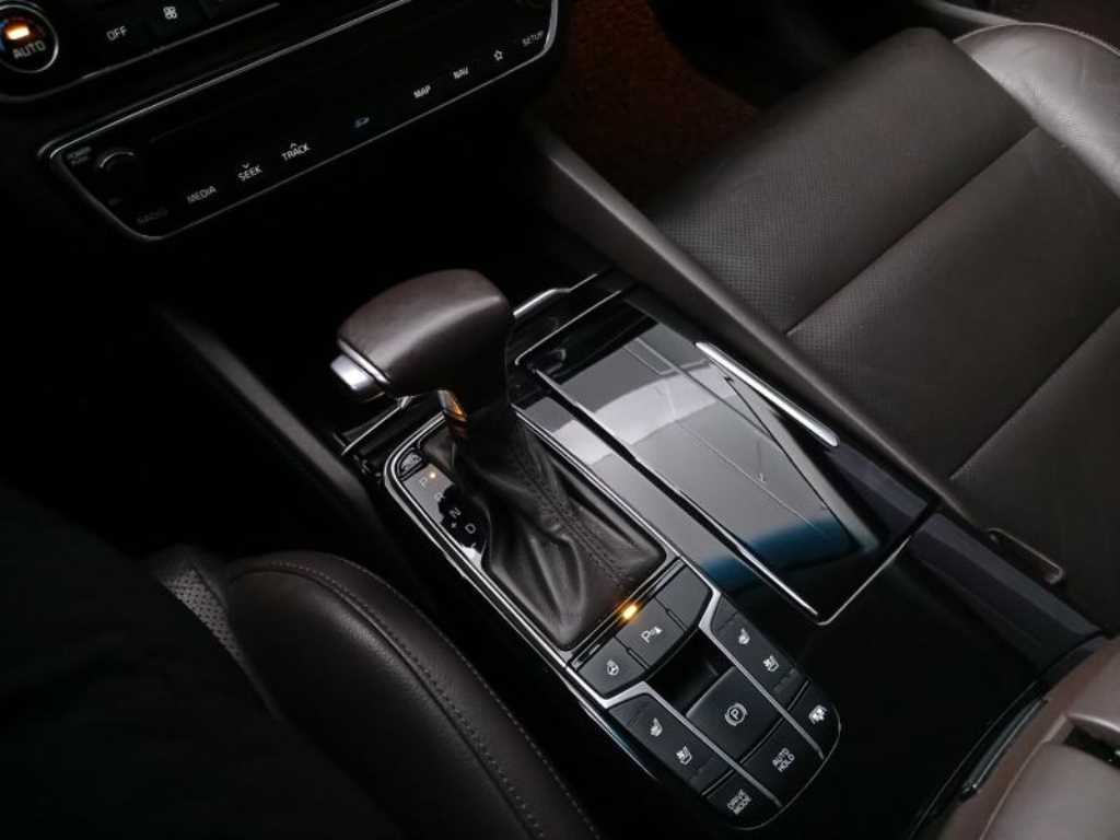 KIA K7 2017 Negro - Importación desde Corea - HF Imports Iquique - Foto 15