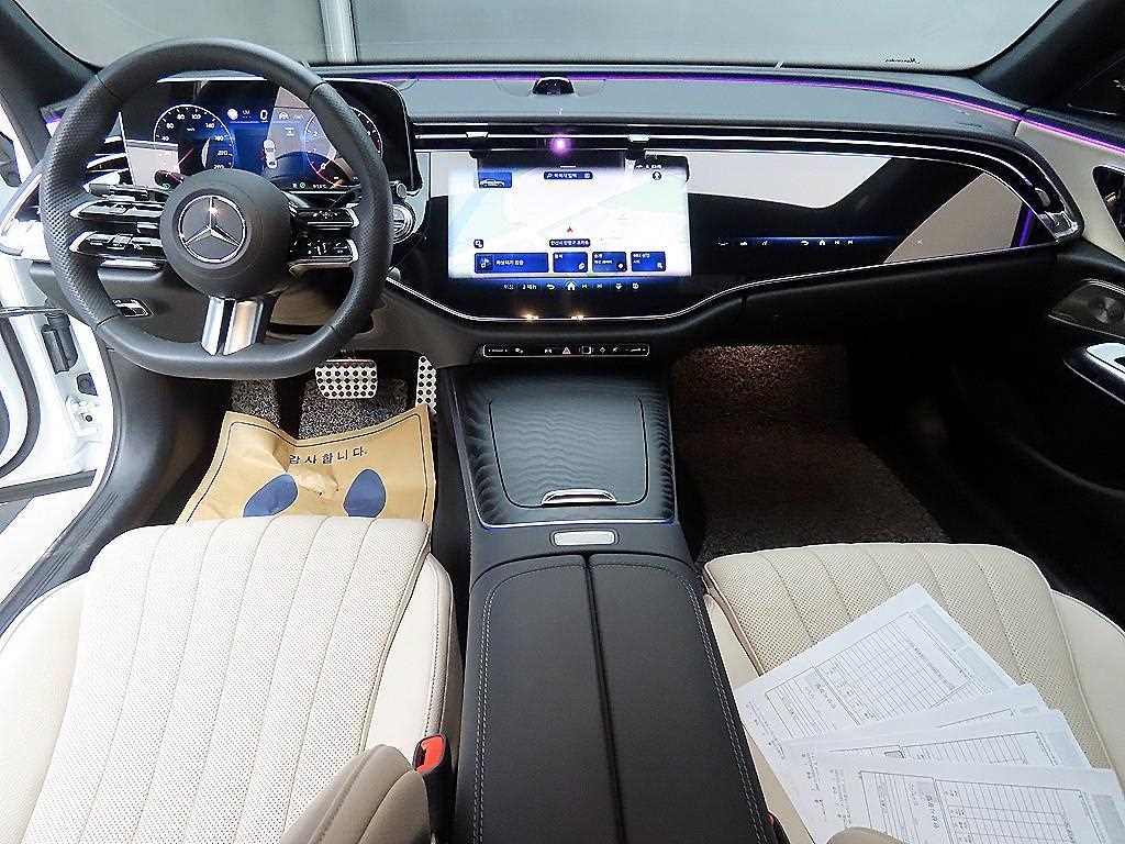 Mercedes Benz E class - Vista 7