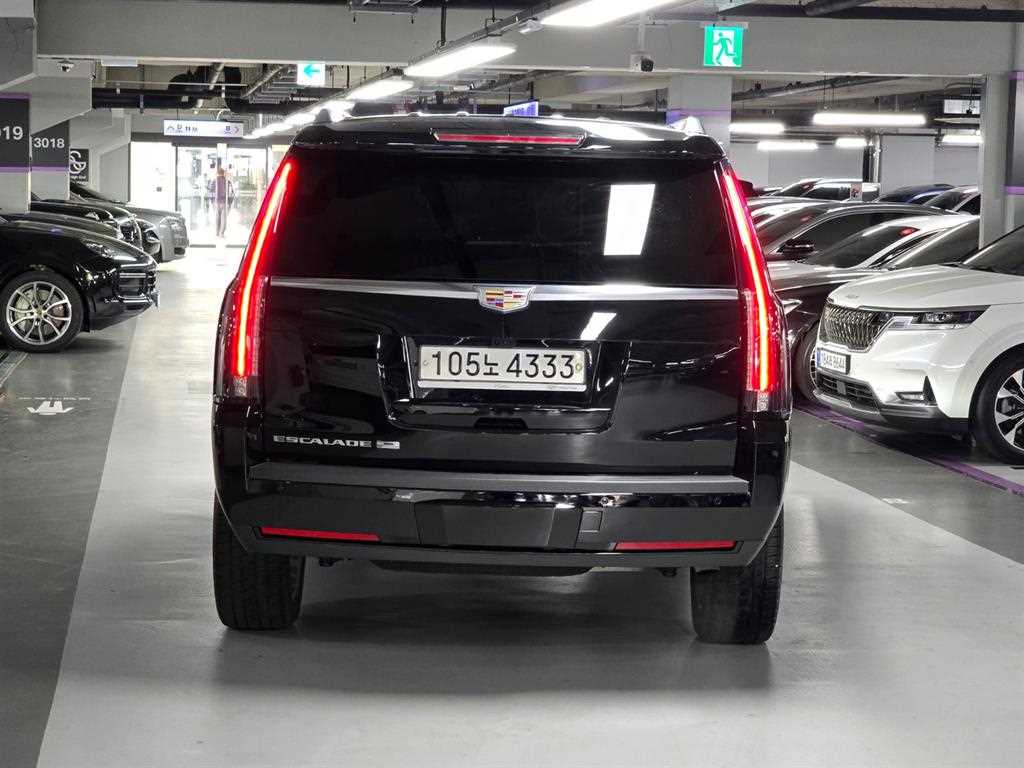 Cadillac Escalade - Vista 4