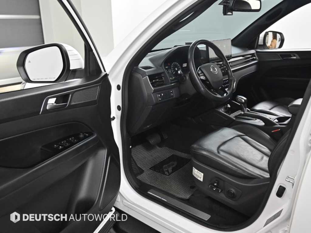 Ssangyong Rexton - Vista 11