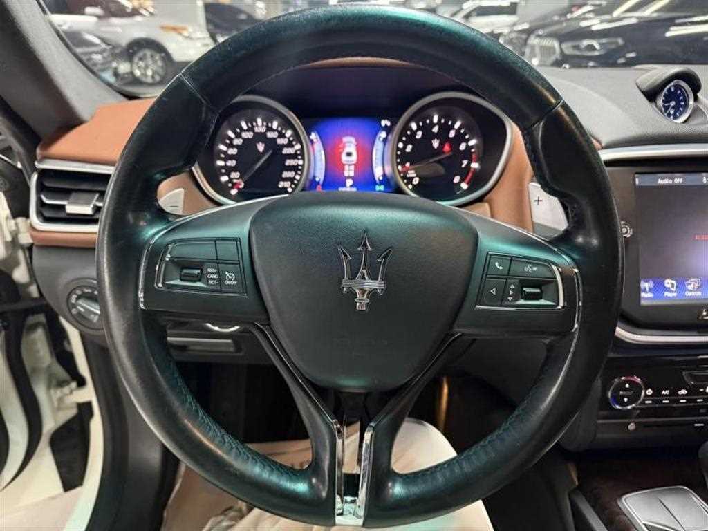 Maserati Ghibli - Vista 8