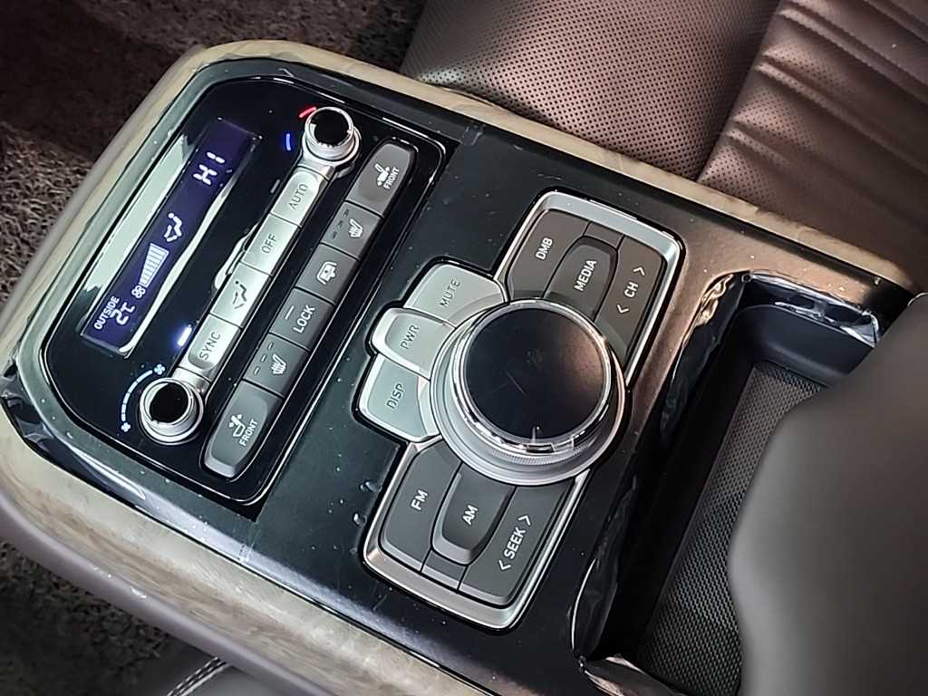 Genesis G90 2019 Negro - Importación desde Corea - HF Imports Iquique - Foto 14