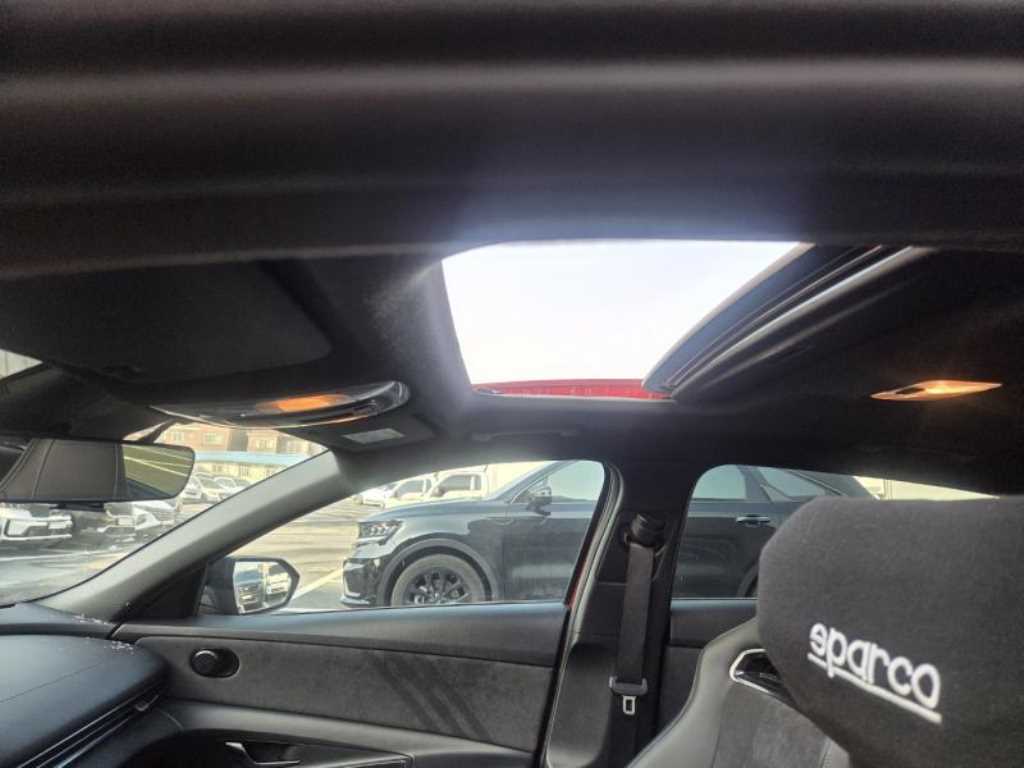 HYUNDAI Avante - Vista 12