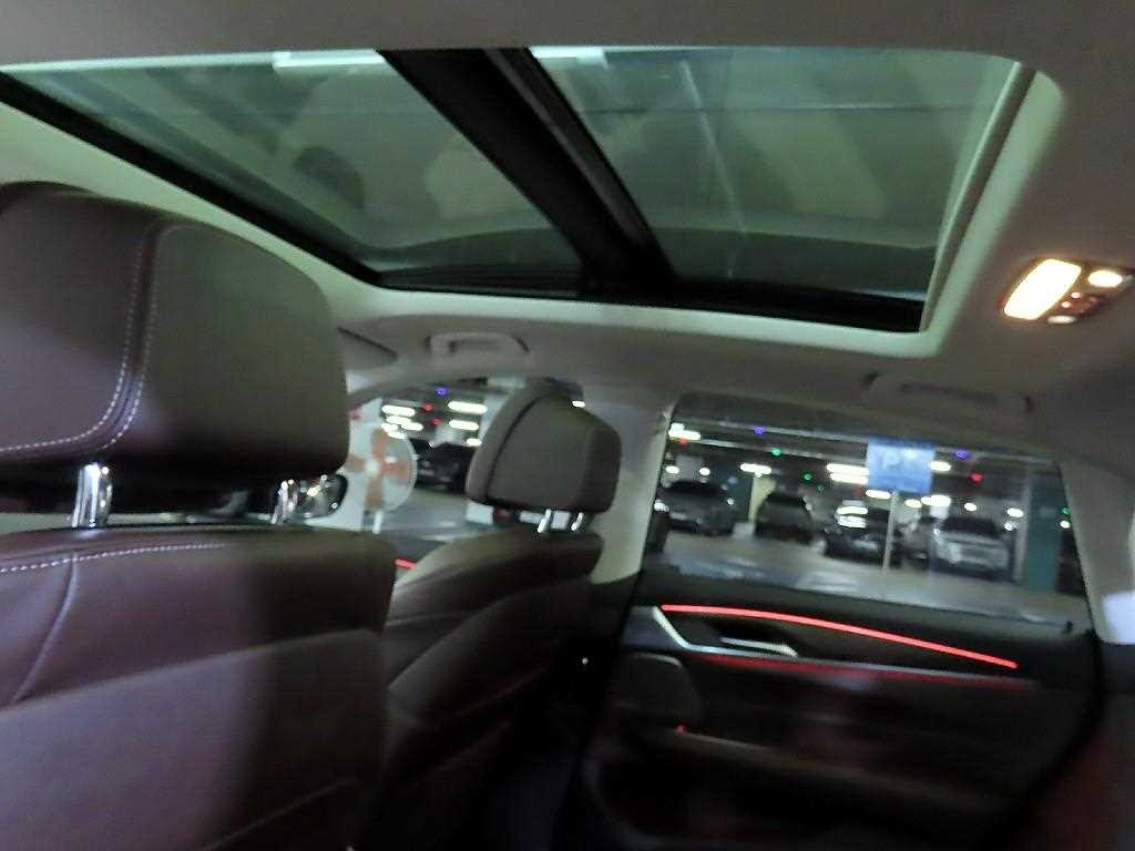 BMW Gran Turismo 2022 Negro - Importación desde Corea - HF Imports Iquique - Foto 16