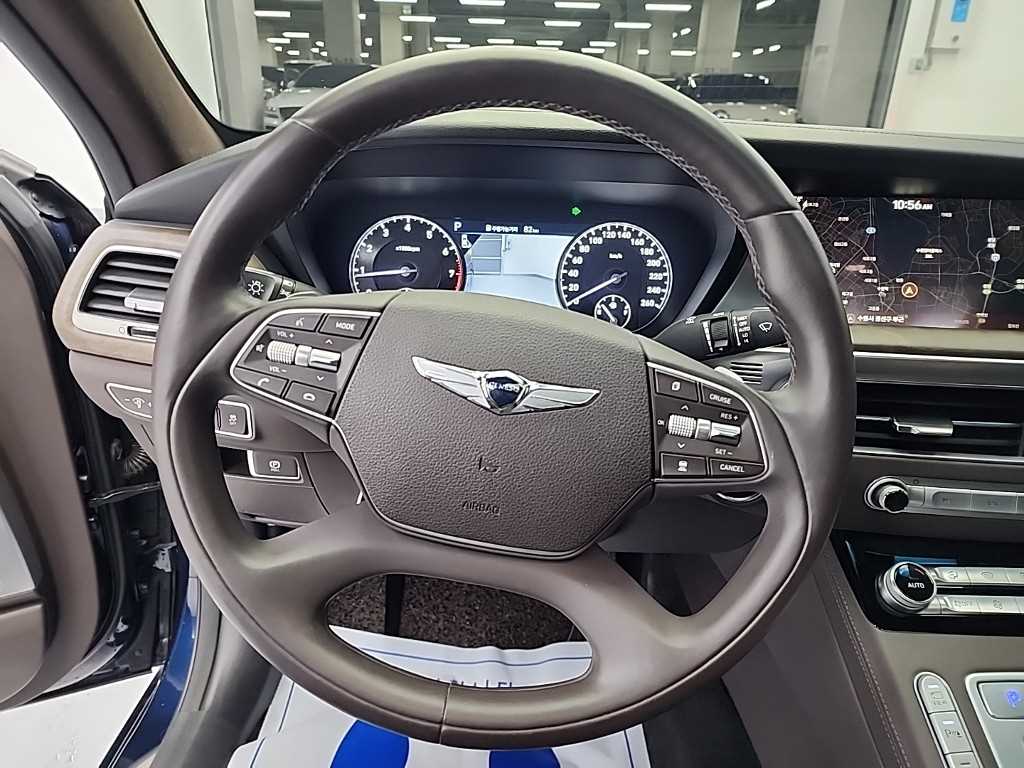 Genesis G90 - Vista 9