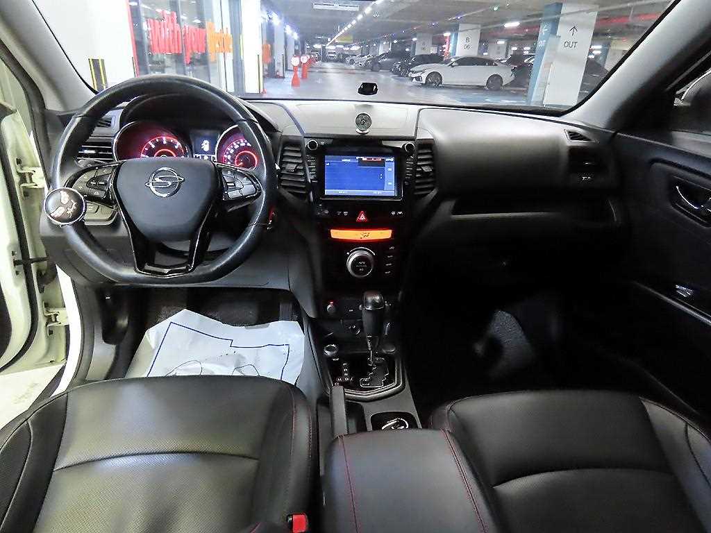 Ssangyong Tivoli - Vista 10