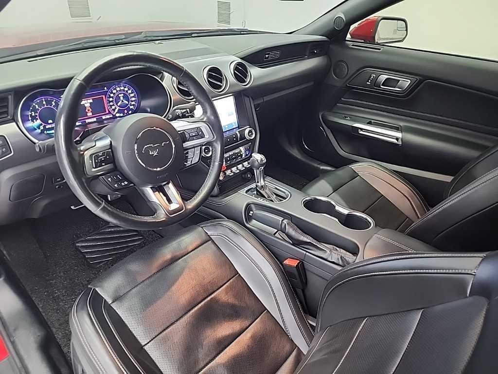 Ford Mustang - Vista 7