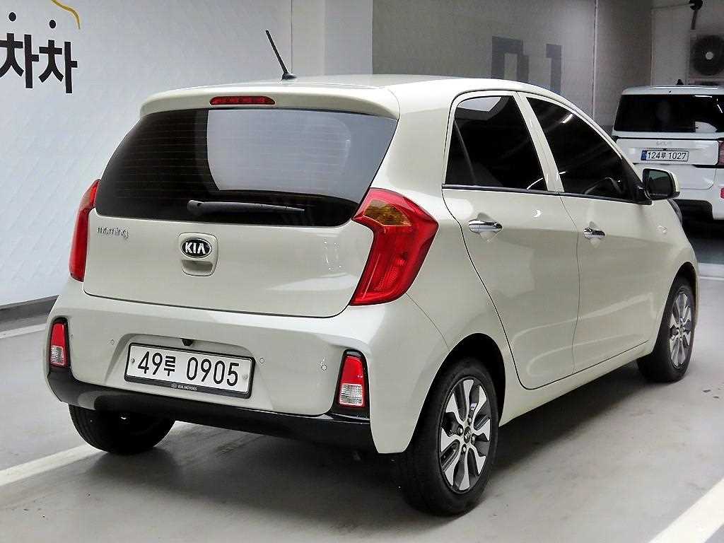 KIA Morning - Vista 4