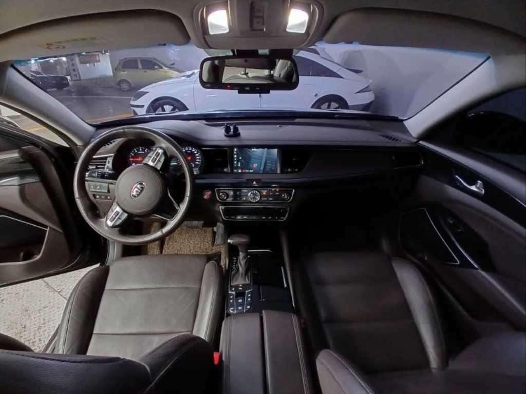 KIA K7 - Vista 6