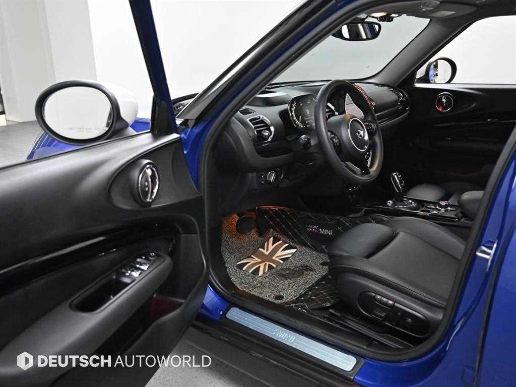 Mini Clubman - Vista 11