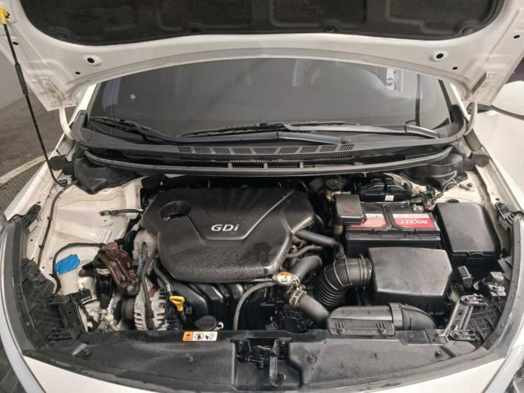 KIA K3 2015 Blanco - Importación desde Corea - HF Imports Iquique - Foto 19