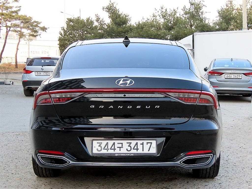 HYUNDAI Grandeur - Vista 4