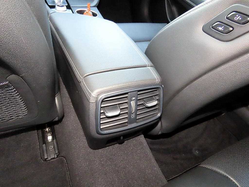 Genesis G70 2019 Negro - Importación desde Corea - HF Imports Iquique - Foto 17