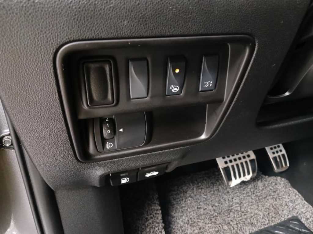 SAMSUNG QM6 - Vista 10