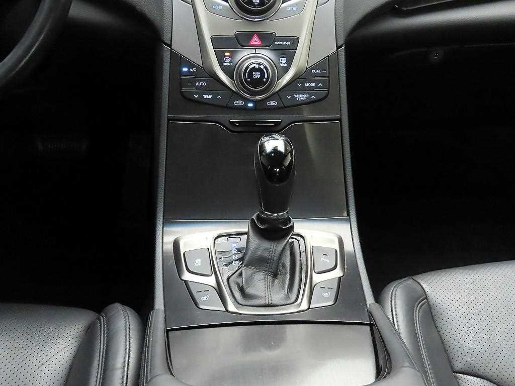 HYUNDAI Grandeur - Vista 10