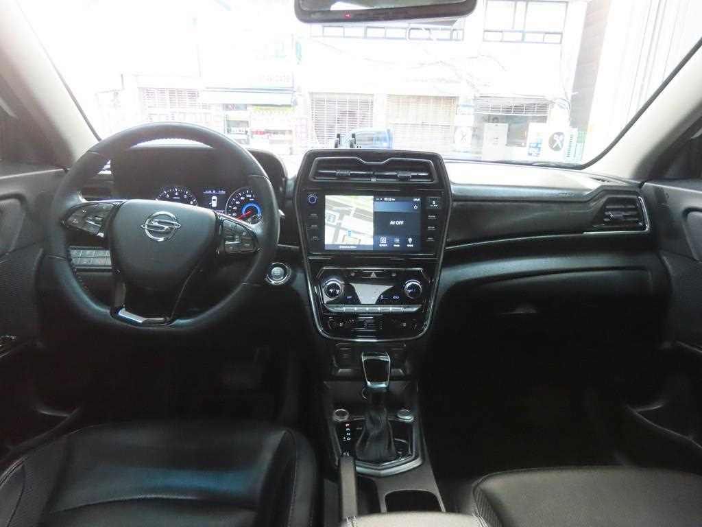 Ssangyong Tivoli - Vista 7