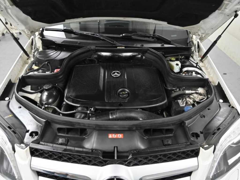 Mercedes Benz GLK Class - Vista 6