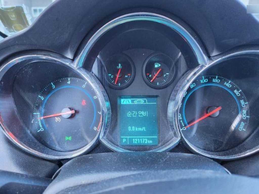 Chevrolet Cruise - Vista 6