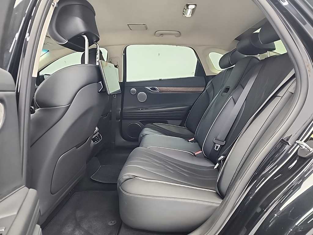 Genesis G80 - Vista 12