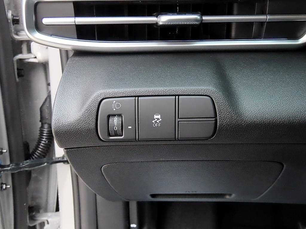 HYUNDAI Avante - Vista 12