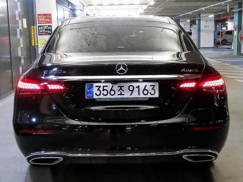 Mercedes Benz E class - Vista 6