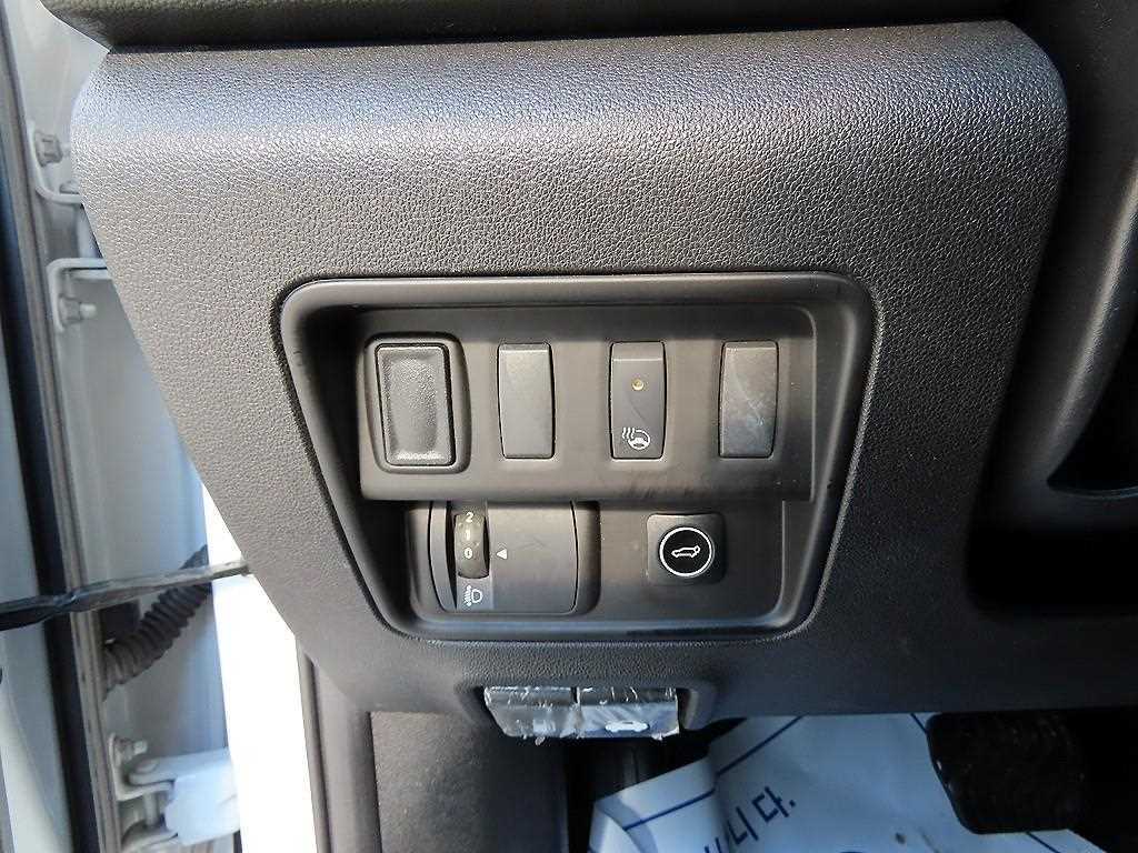 SAMSUNG QM6 - Vista 12