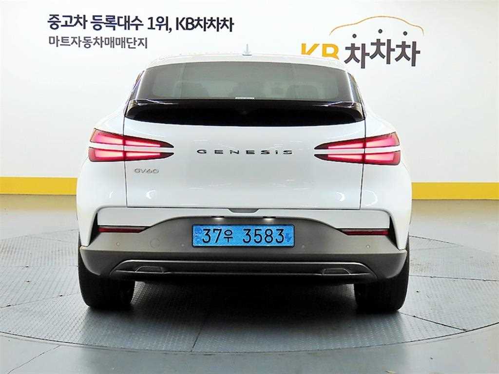 Genesis GV60 - Vista 3