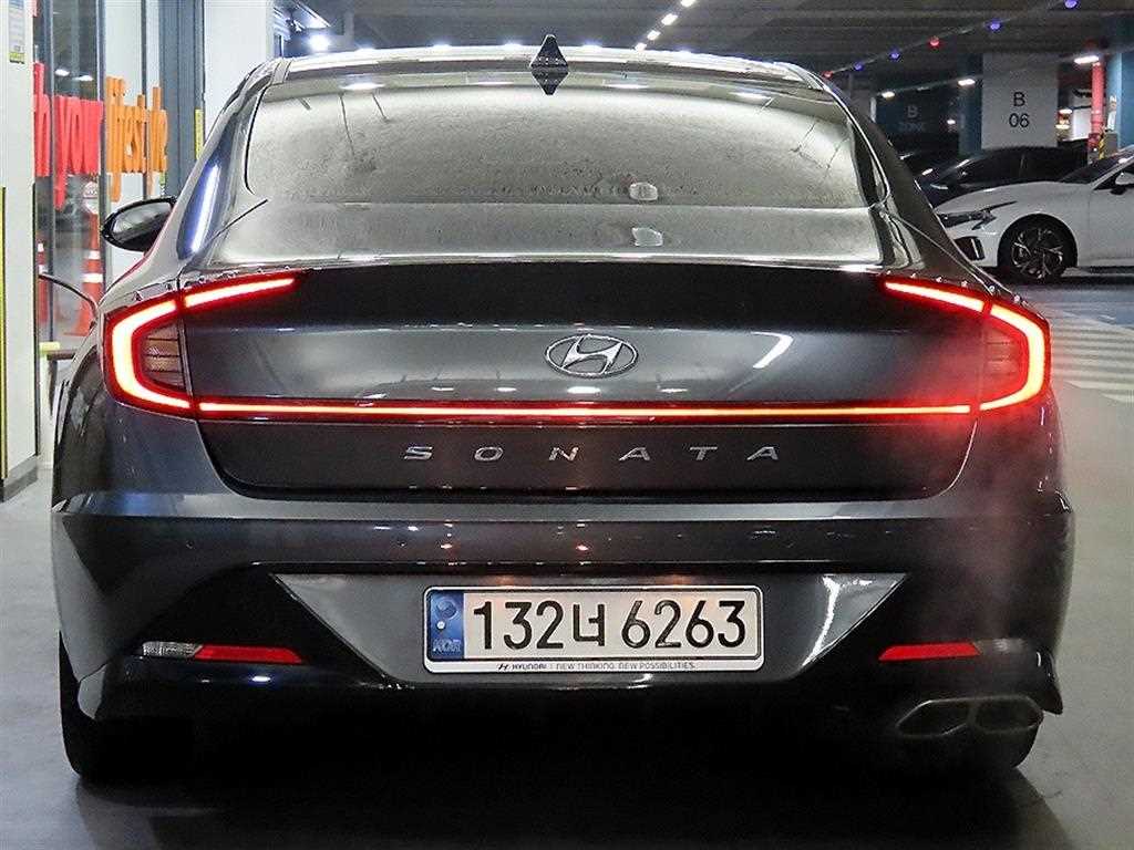 HYUNDAI Sonata - Vista 5