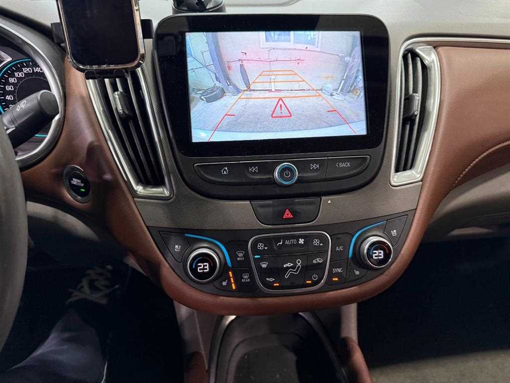 Chevrolet Malibu - Vista 5