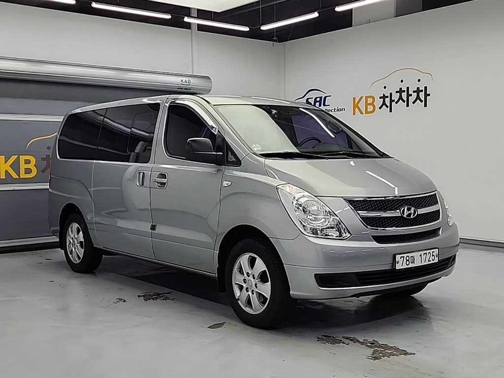HYUNDAI Starex - Vista 4