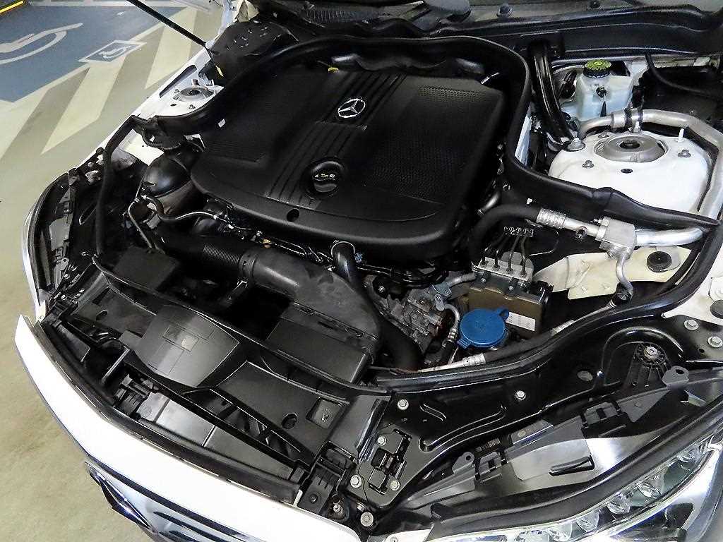 Mercedes Benz E class 2015 Blanco - Importación desde Corea - HF Imports Iquique - Foto 19