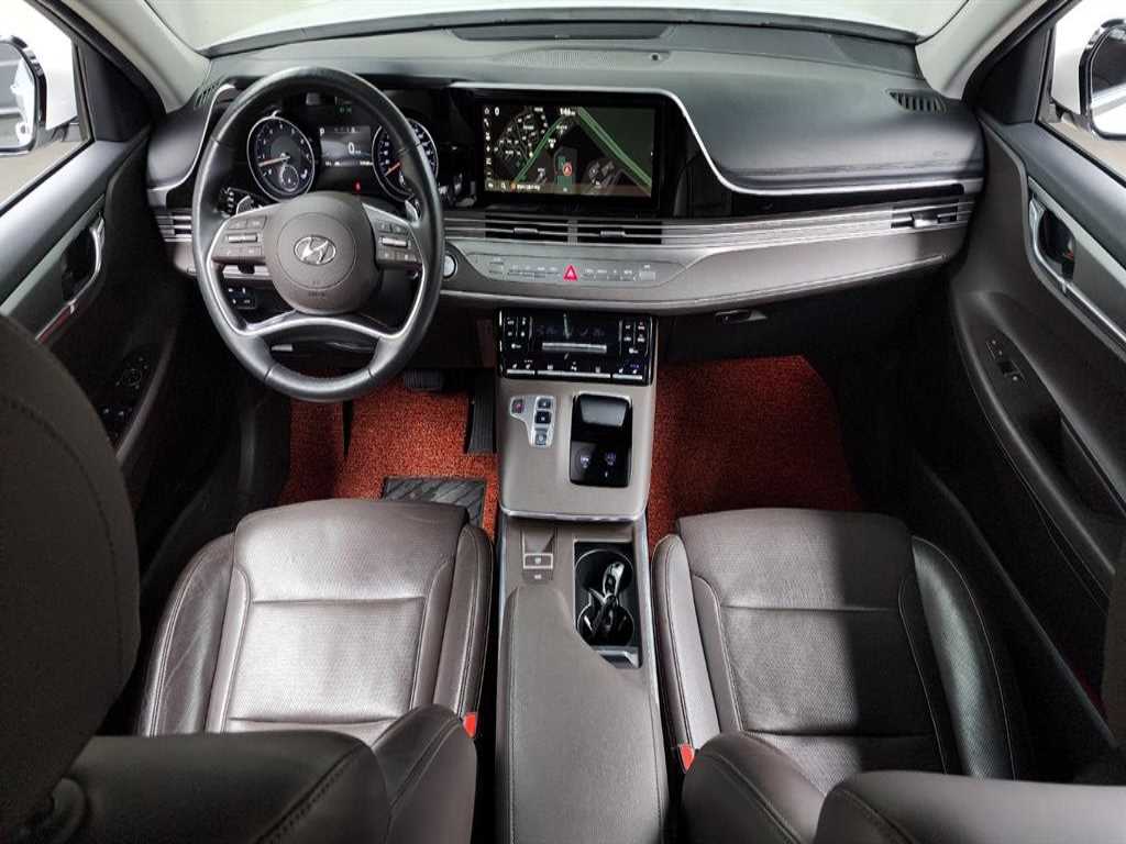 HYUNDAI Grandeur - Vista 11