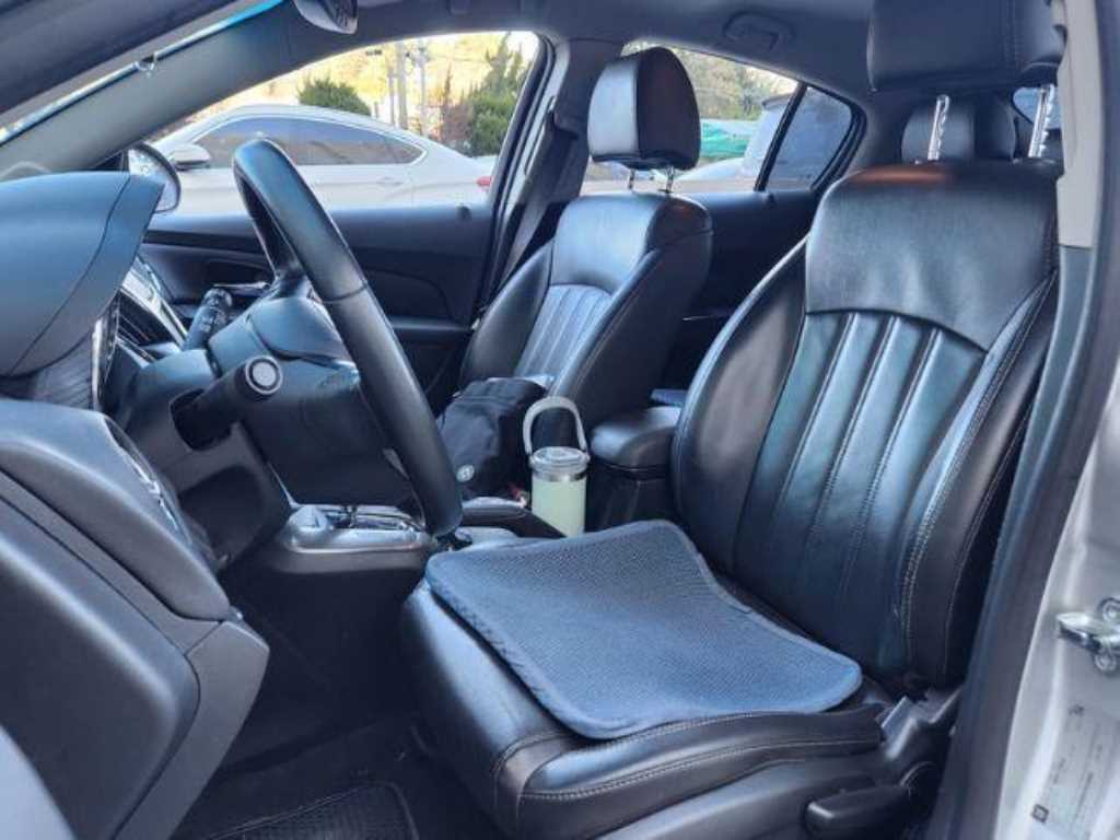 Chevrolet Cruise - Vista 4