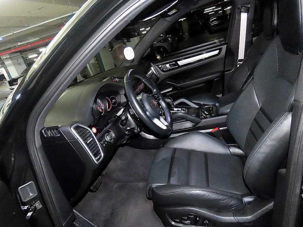 Porsche Cayenne - Vista 6