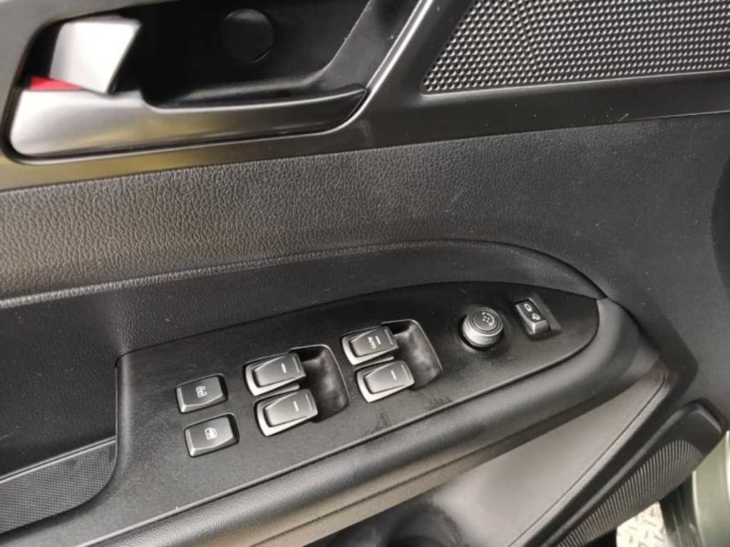 Ssangyong Rexton - Vista 9